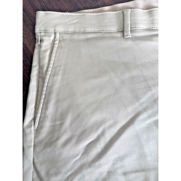 Alfani Men's Chino Tech Shorts Twill 9" Stretch Moisture Wicking Khaki Beige 40 - Picture 4 of 8